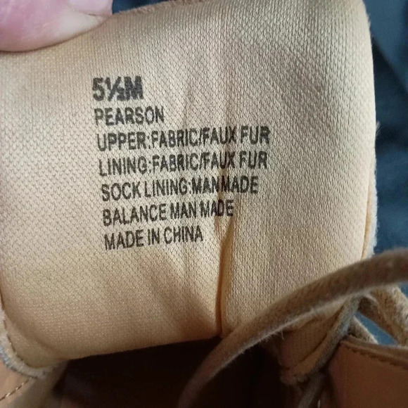 Cliffs by White mountain size five and a half tan work boot with fur on top - Picture 2 of 10